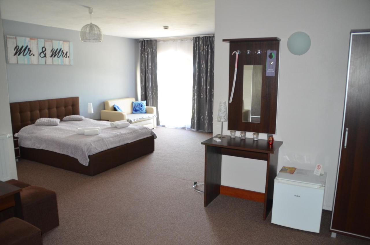 Hotel Tenis Chrząstowice Dış mekan fotoğraf