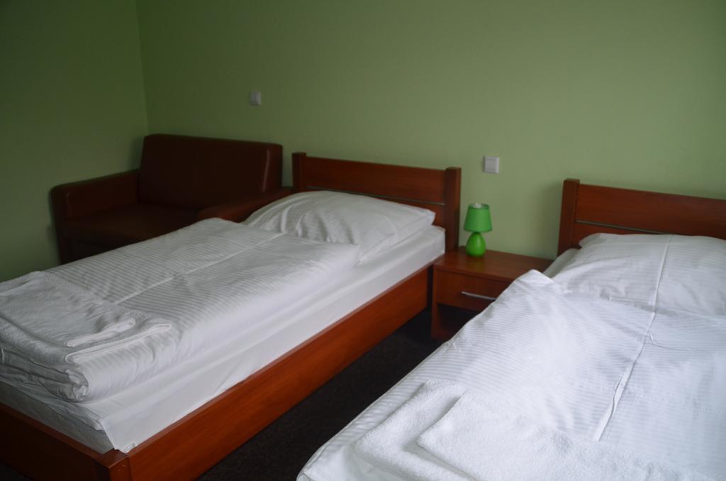 Hotel Tenis Chrząstowice Oda fotoğraf