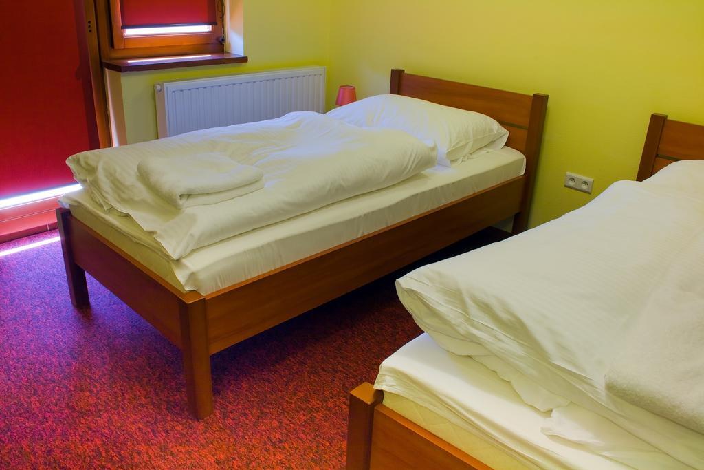 Hotel Tenis Chrząstowice Oda fotoğraf